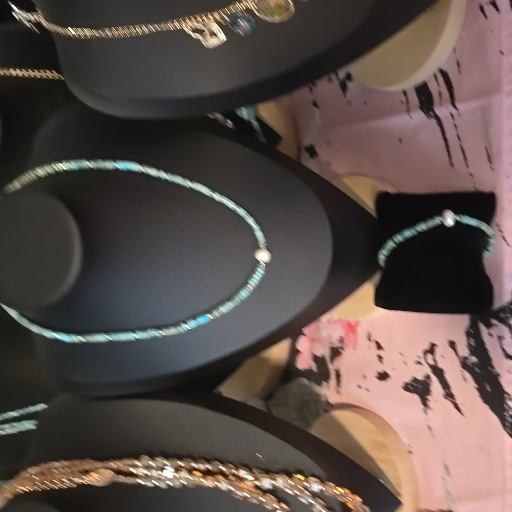 Chic Heishi Turquoise and Pearl Necklace With Gold And Matching Bracelet Set - Picture 10 of 15